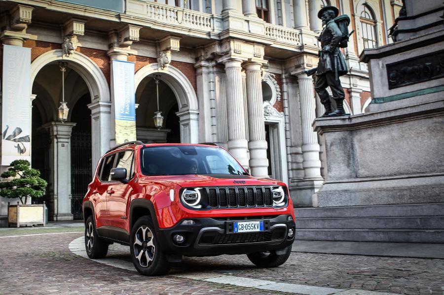  Jeep Renegade Trailhawk 4xe (BU) 2020 года  (EU) (фото 14 из 33)